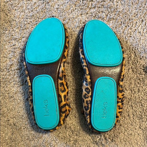 Tieks Leopard flats, size 8 - Picture 2 of 3